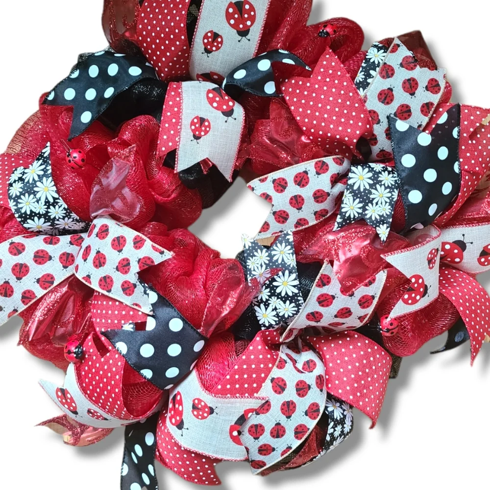 🐞 CUTE HANDMADE LADYBUG DECO MESH WREATH SPRING SUMMER - Picture 5 of 5